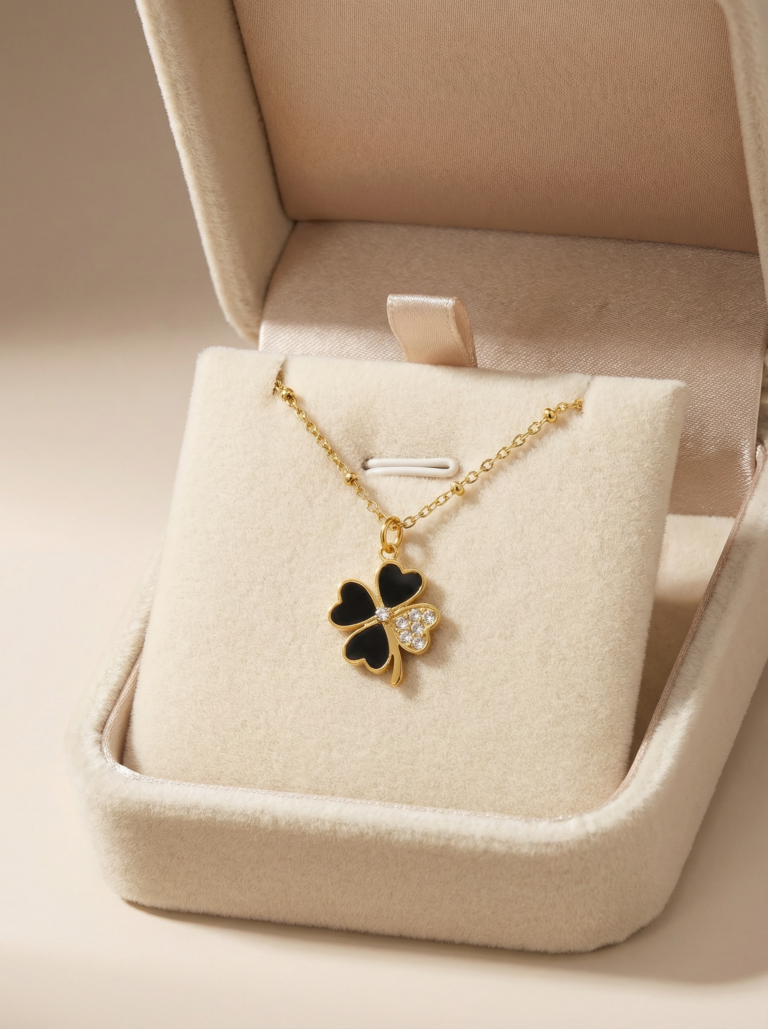 collier-trefle-packshot-5-20260211-1658-1080x1440