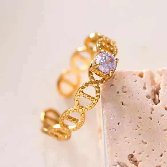 6453136-47f22f3f43a5f4